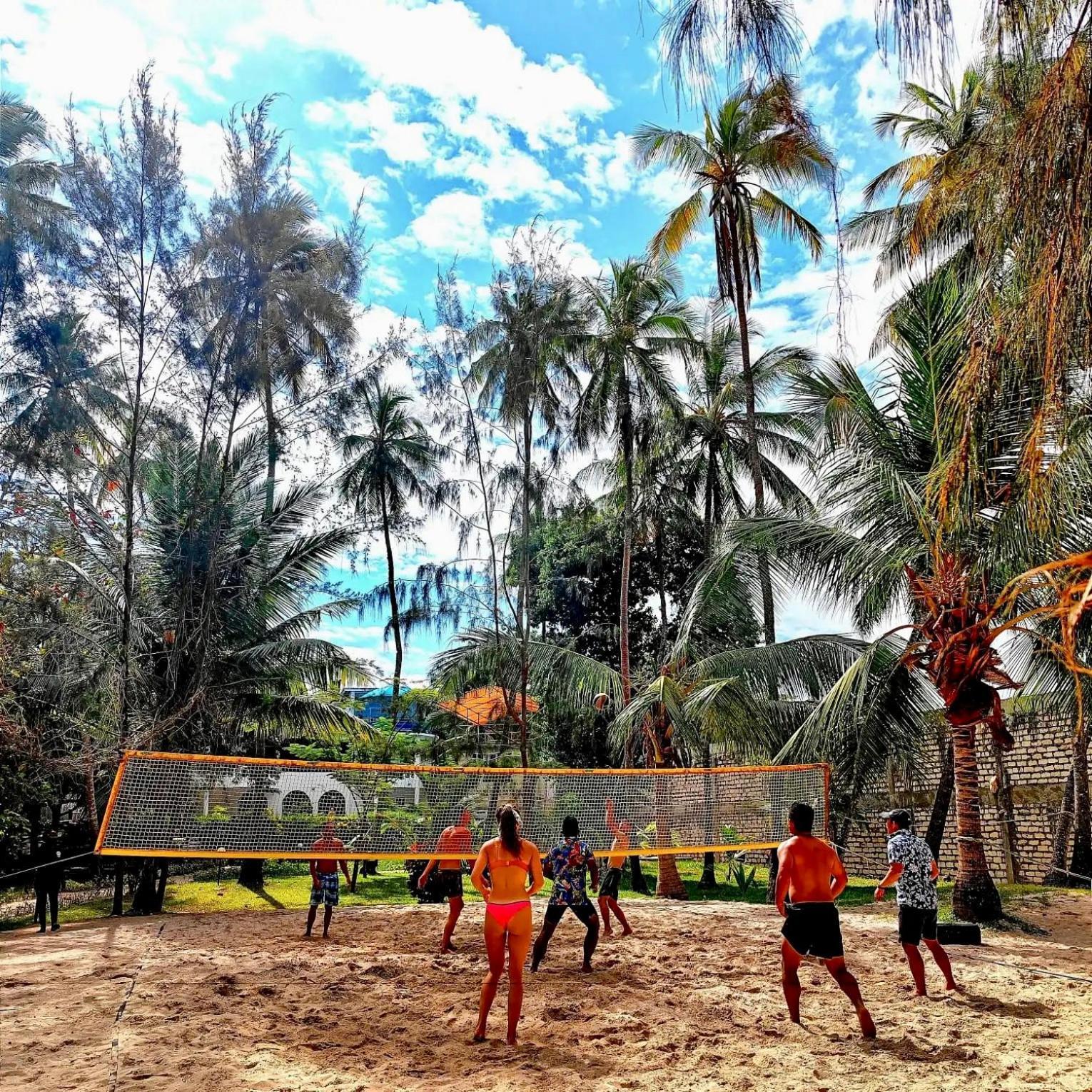 Soul Breeze Beach Resort Diani Beach Buitenkant foto