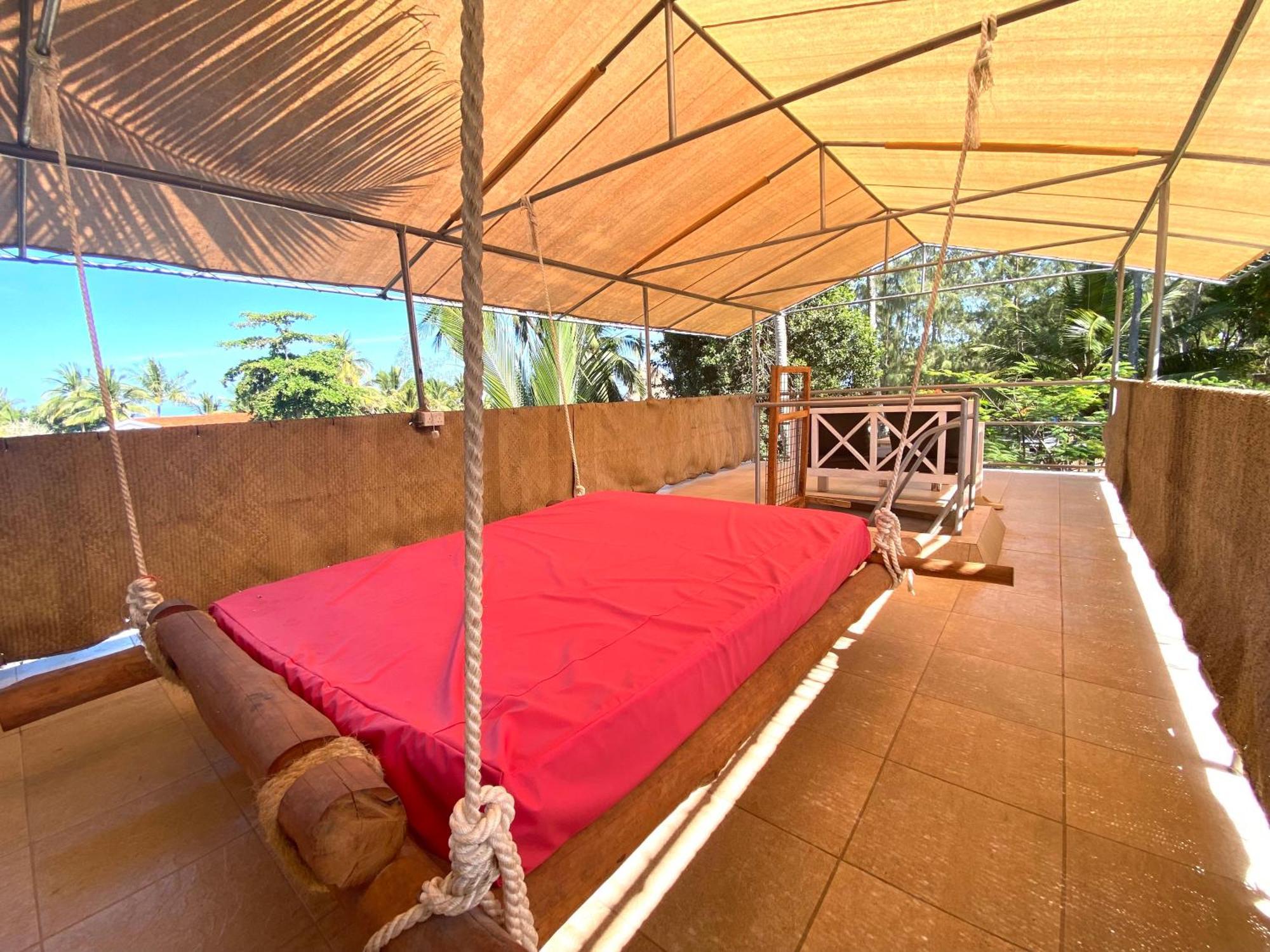 Soul Breeze Beach Resort Diani Beach Kamer foto