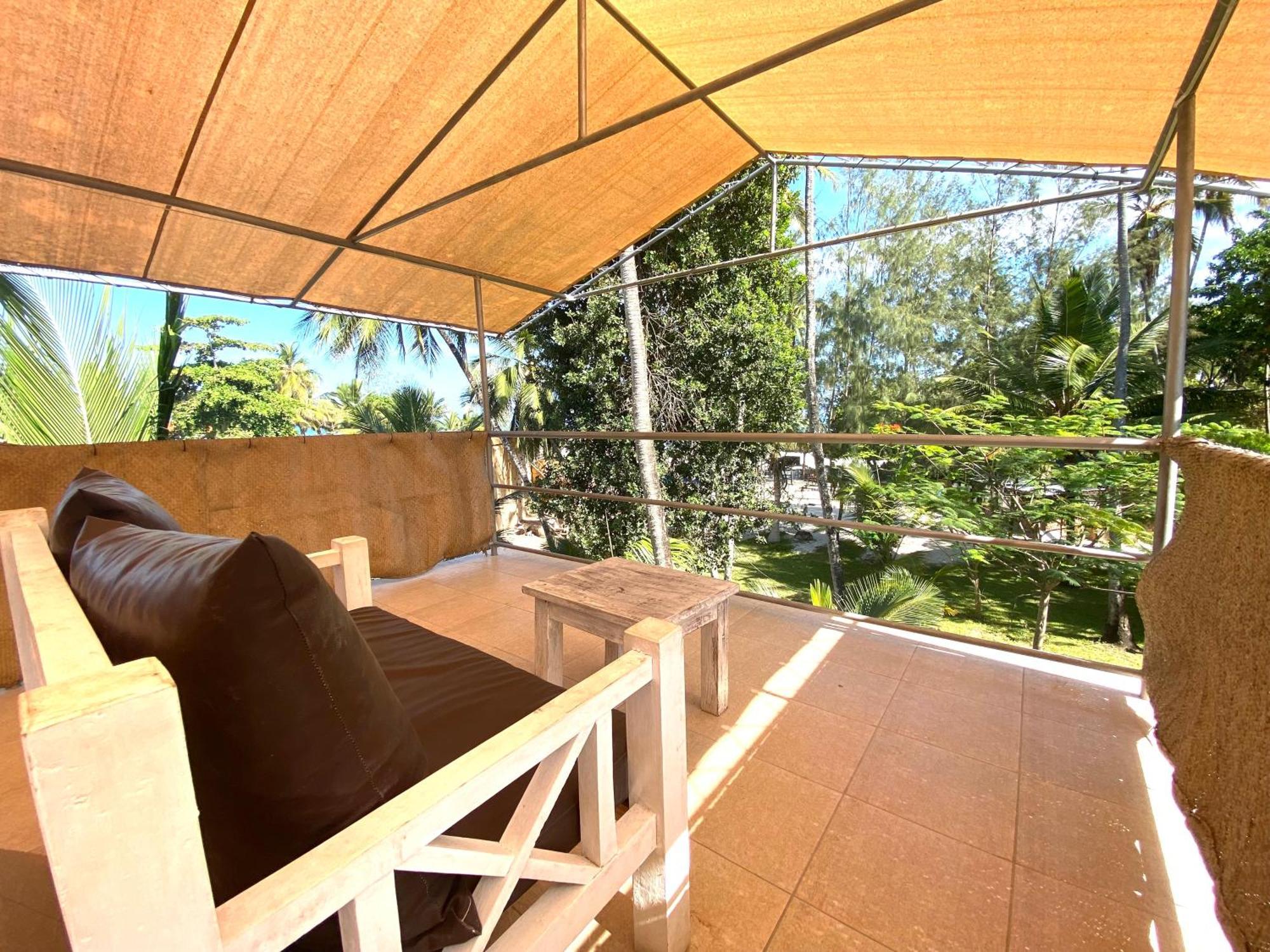 Soul Breeze Beach Resort Diani Beach Kamer foto