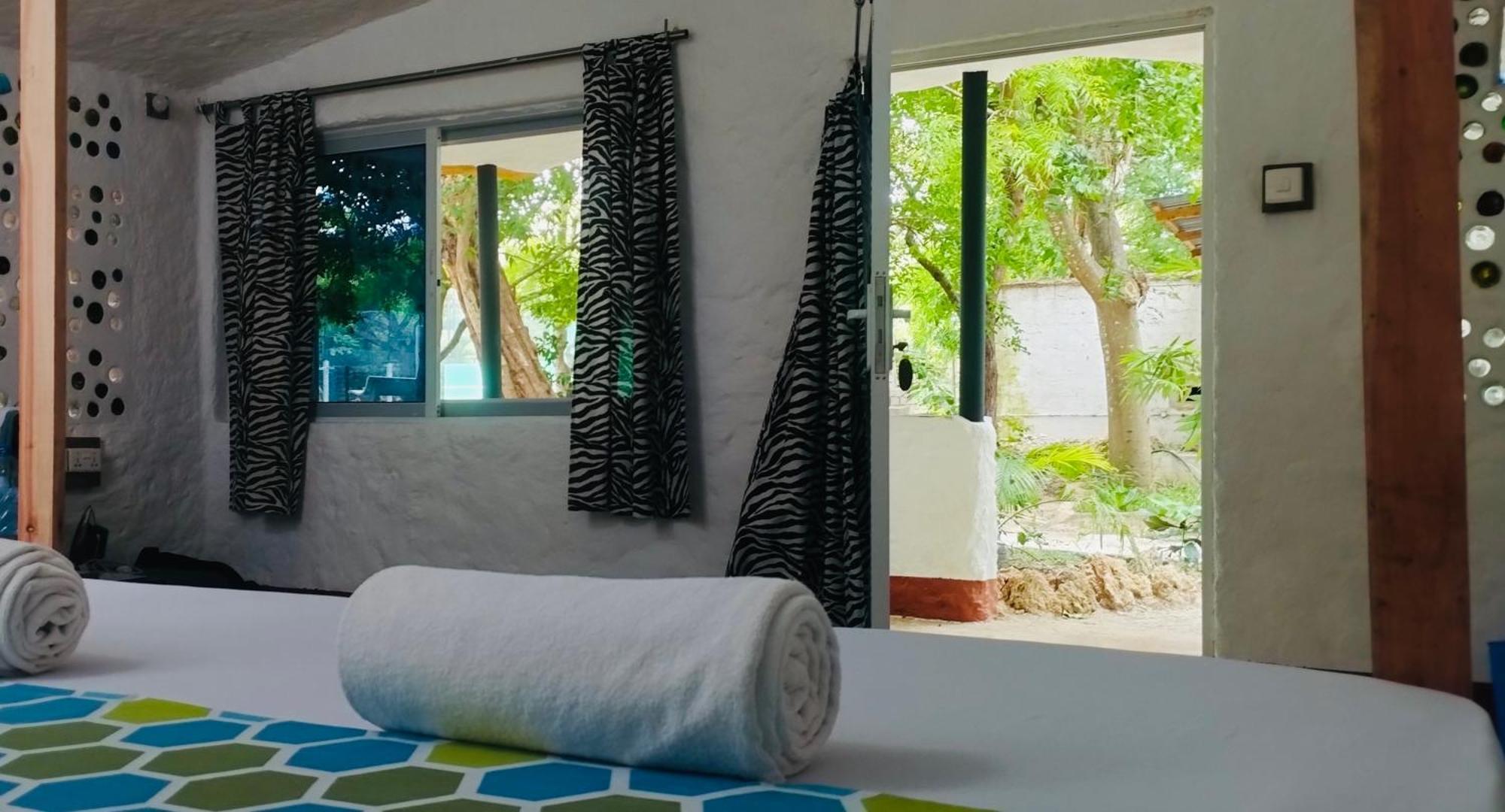 Soul Breeze Beach Resort Diani Beach Kamer foto